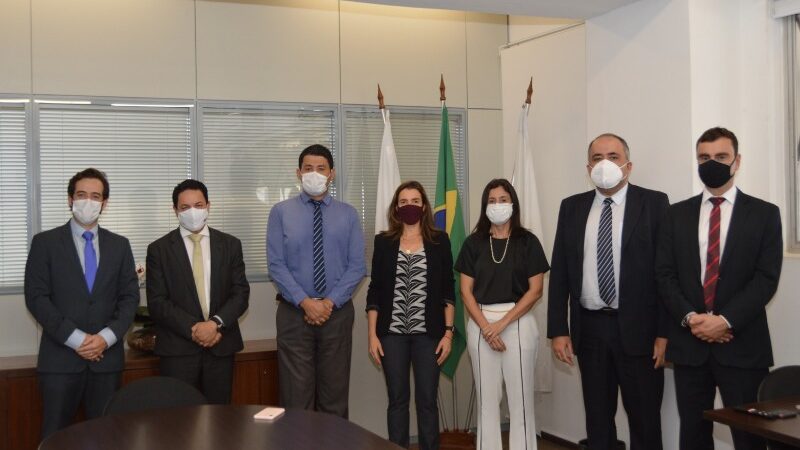 Comitiva da OAB-MG visita Advocacia-Geral do Estado de Minas Gerais