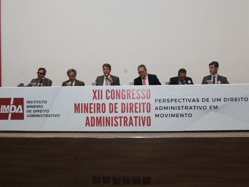 Advogado-Geral do Estado e Procuradoras do Estado participam do XII Congresso Mineiro de Direito Administrativo 1