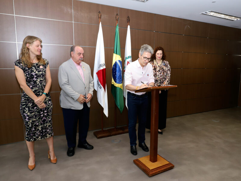 Governador sanciona Lei Izidora e encerra impasse histórico da ocupação na região Norte de Belo Horizonte
