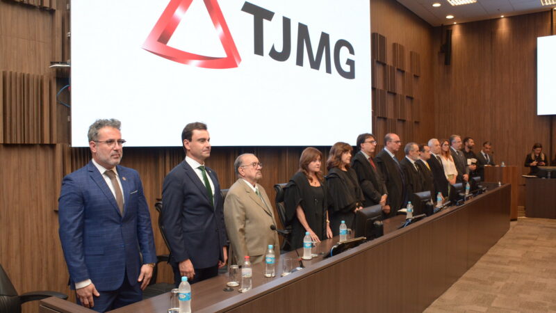 AGE-MG prestigia posse de 64 juízes e juízas em sessão solene no TJMG